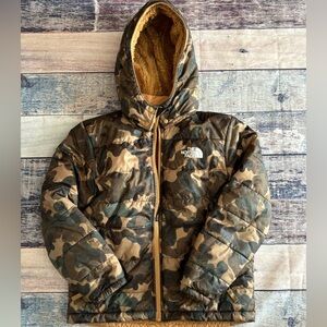 The North Face Kids Brown Camo Puffer Jacket - detachable hood